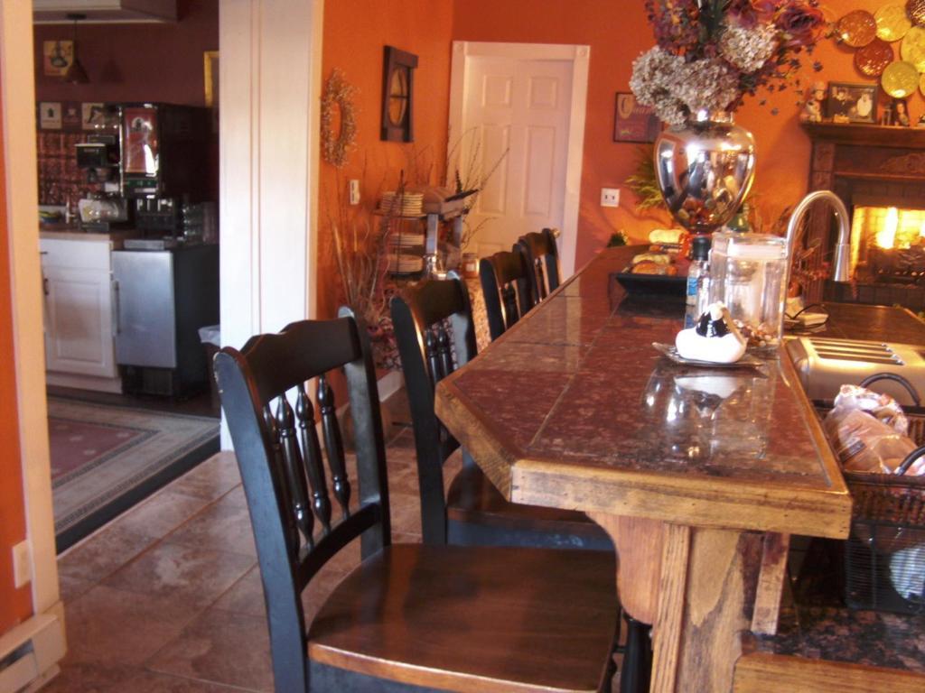 Brookside Inn at Laurens Extérieur photo